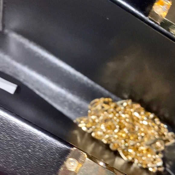 Structured Chain Crossbody Bag ~ Brand New (Medium) - Picture 12 of 13